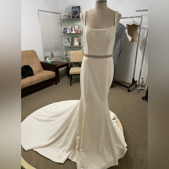 Justin Alexander wedding dress (Dillon) standard size 12 no alterations ivory